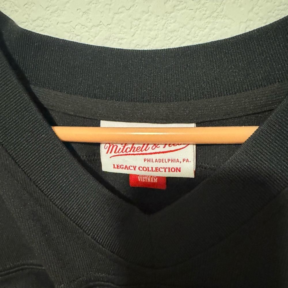 Mitchell & Ness Throwbacks Black Jersey - image 4